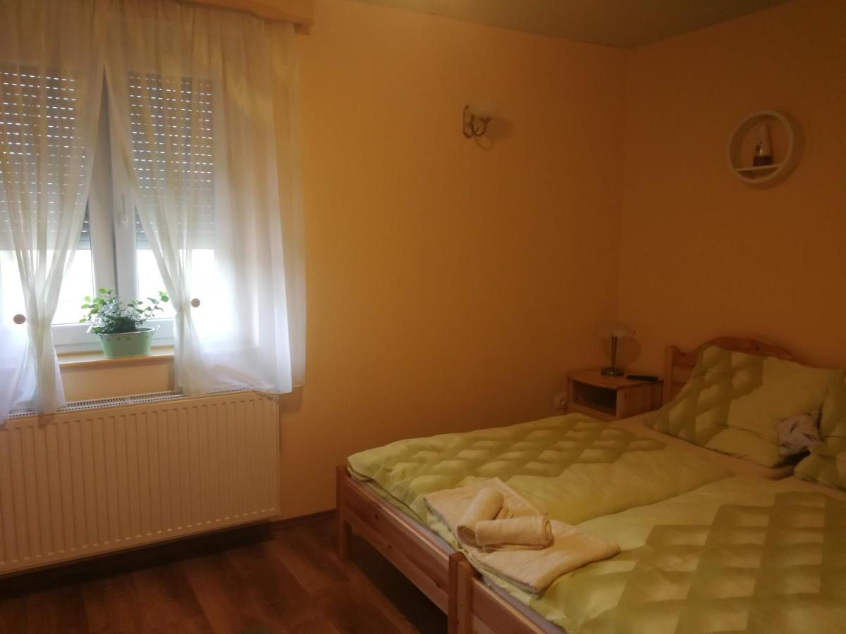 Levendulas Haz Becsehely Buitenkant foto